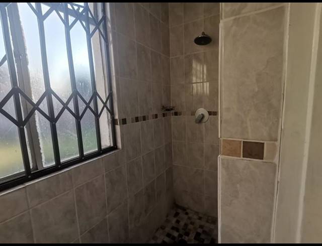 4 BEDROOM HOUSE FOR SALE IN LINMEYER